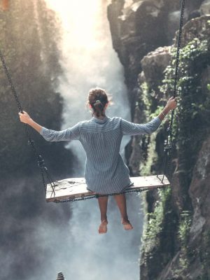 FOREST VISTA WOMAN ON SWING pexels-artem-beliaikin-1122868